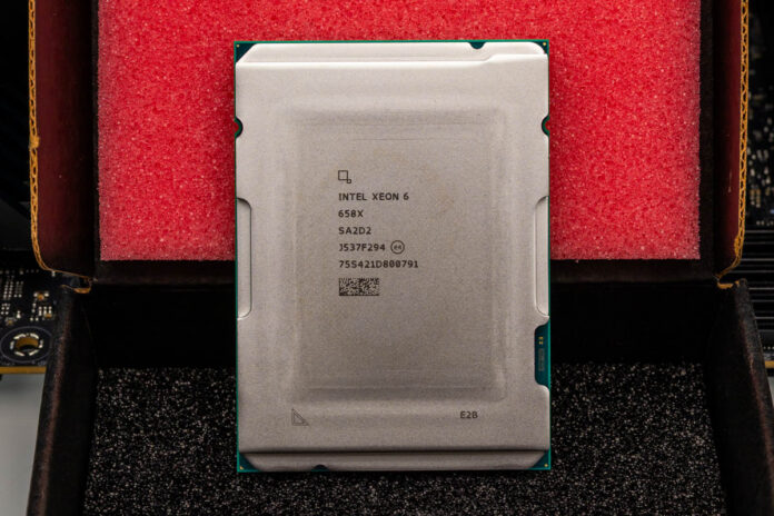 Intel Xeon 6 658X 2