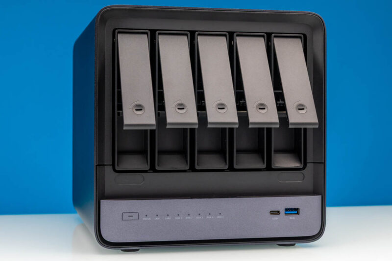 Minisforum N5 MAX 395 Drive Bay 2