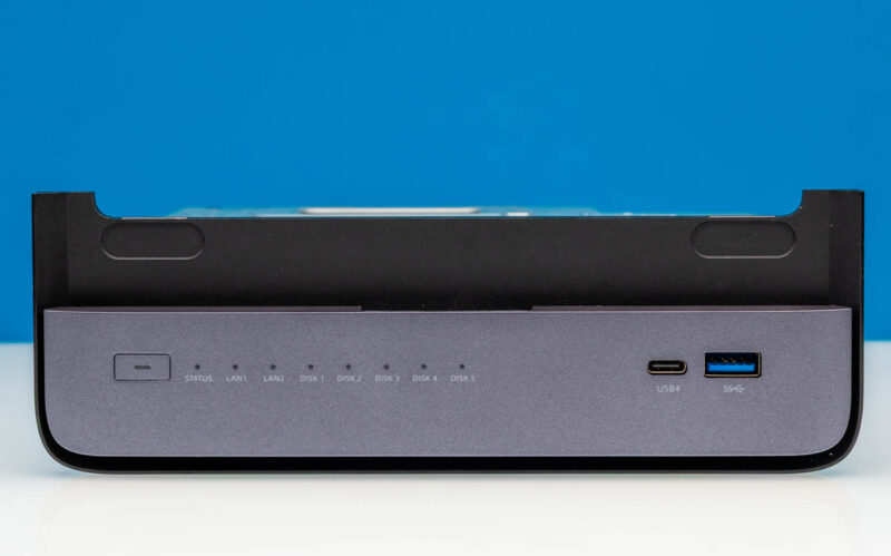 Minisforum N5 MAX 395 Front IO 2