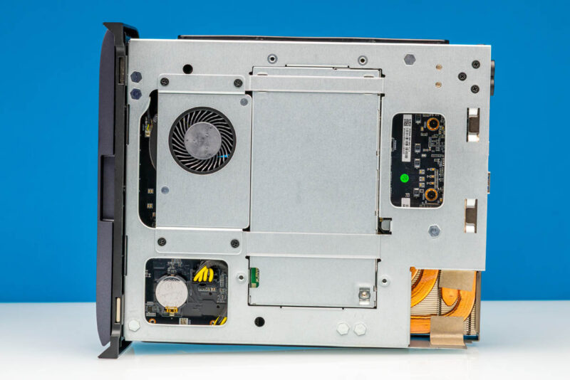 Minisforum N5 MAX 395 Inside 4