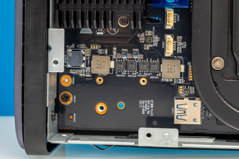 Minisforum N5 MAX 395 Inside 7