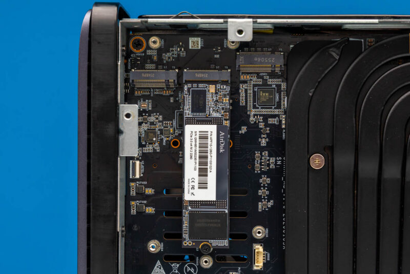 Minisforum N5 MAX 395 M.2 NVMe SSD 1