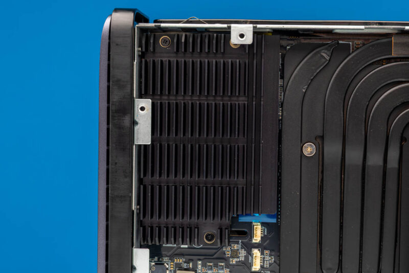 Minisforum N5 MAX 395 NVMe SSD Heat Sink 1