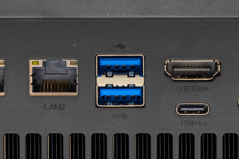 Minisforum N5 MAX 395 USB Type A Ports 2