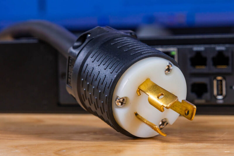 Panduit E36G18L Power Plug 2