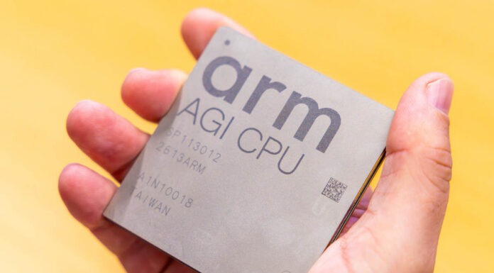 Inside the lab where the Arm AGI CPU is brought to life ARM AGI CPU SP113012-1