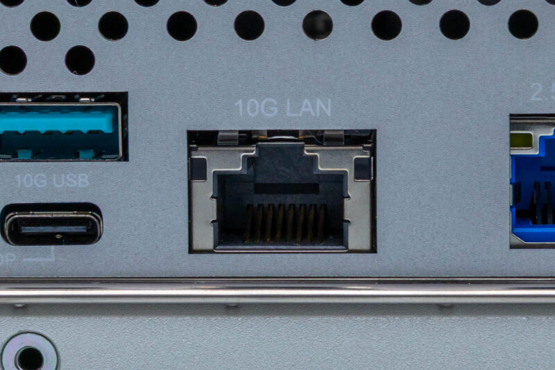ASRock Rack AI Box-A395-RJ-45 10GbE Port 2