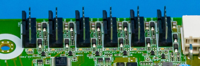 ASRock-Rack-SORANOD8-2L2T-Fan-Headers