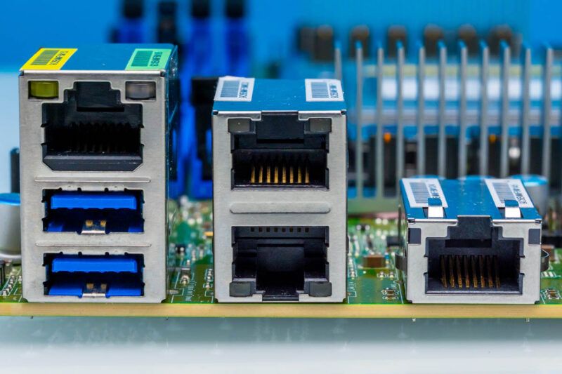 ASRock Rack SORANOD8-2L2T-RJ45 1GbE Ports 1