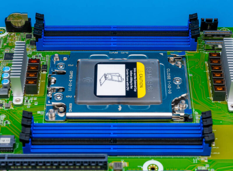 ASRock Rack SORANOD8-2L2T-SP6 (LGA 4844) CPU Socket 2