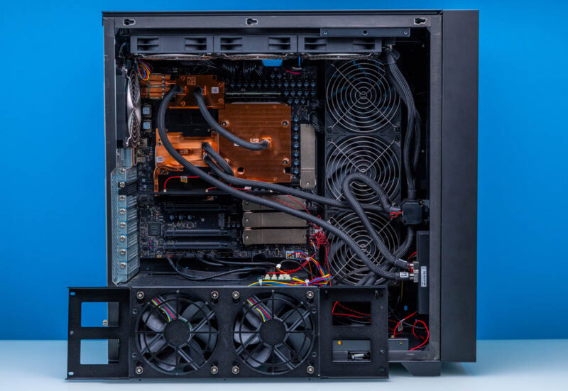 GIGABYTE W775-V10-L01-Inside 10