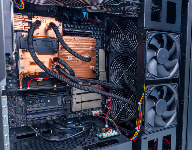 GIGABYTE W775-V10-L01-Inside 6