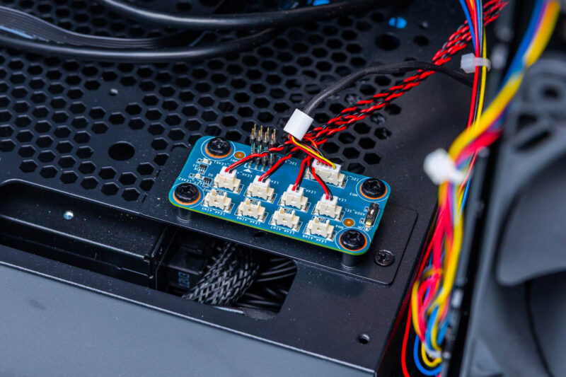 GIGABYTE W775-V10-L01-Leak Indicator Management Board 2