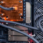 GIGABYTE W775-V10-L01-M.2 2280 PCIe 6.0 Slots 4