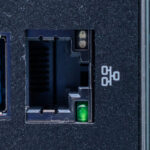 GIGABYTE W775-V10-L01-MLAN Port 1