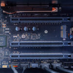 GIGABYTE W775-V10-L01-PCIe Slots 1