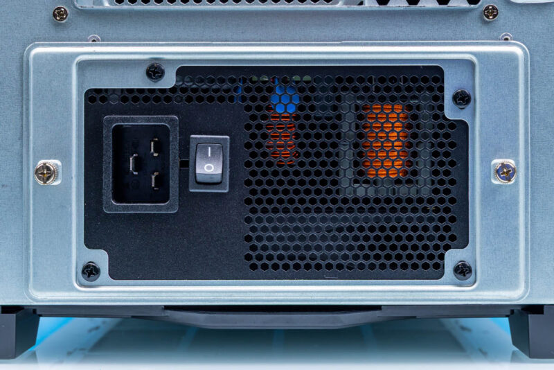 GIGABYTE W775-V10-L01-Power Conenctor + Power Switch 2