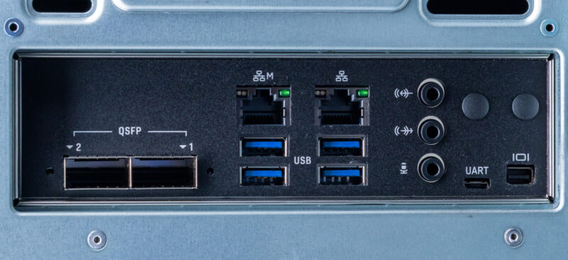 GIGABYTE-W775-V10-L01-Rear-IO-2