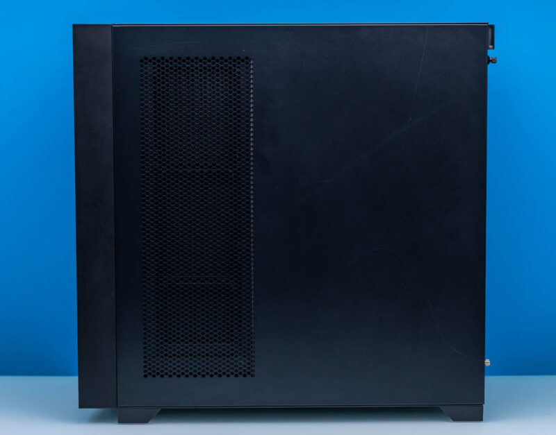 GIGABYTE W775-V10-L01-Side 1
