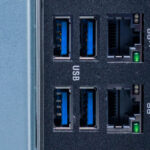 GIGABYTE W775-V10-L01-USB 3.2 Type-A Gen2 Ports 1