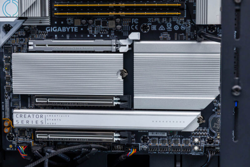 Gigabyte TRX50 AERO D-M.2 Slot Thermal Guard 5