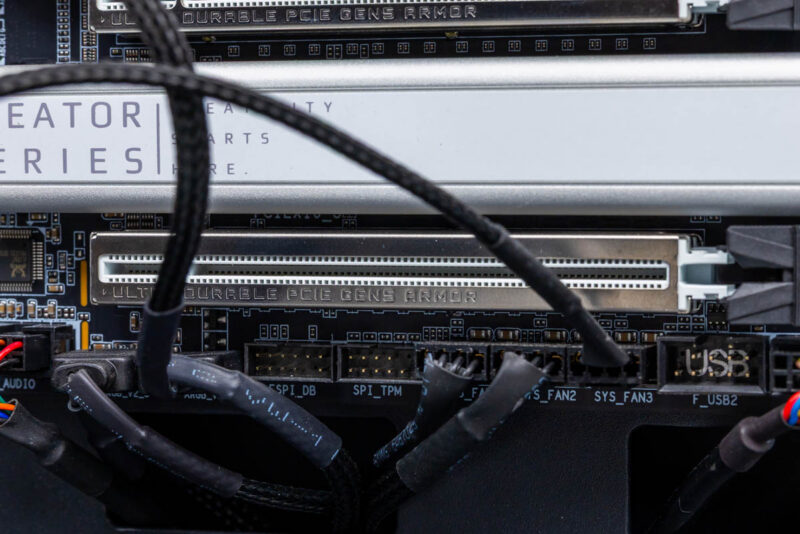 Gigabyte TRX50 AERO D-PCIe 4.00 x16 1