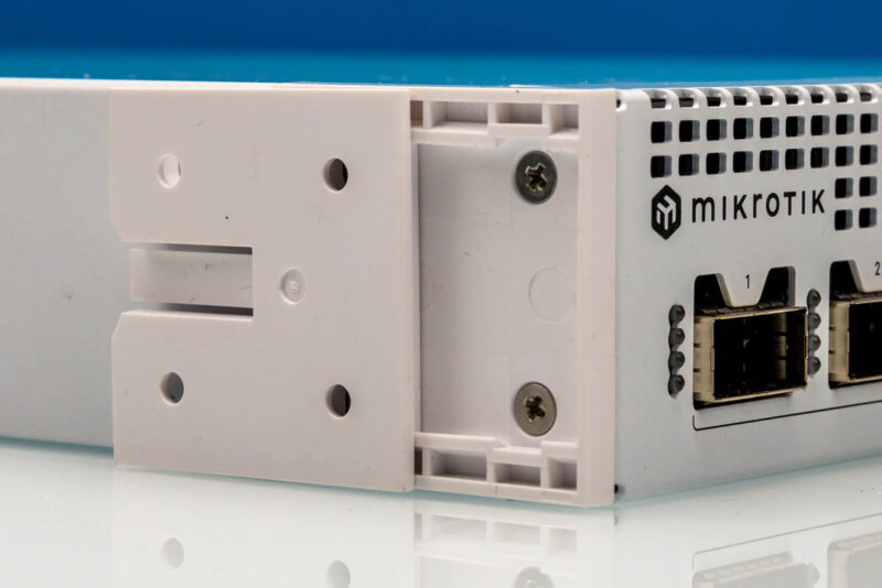 MikroTik CRS804 DDQ-Dual Rack Mount Kit 3