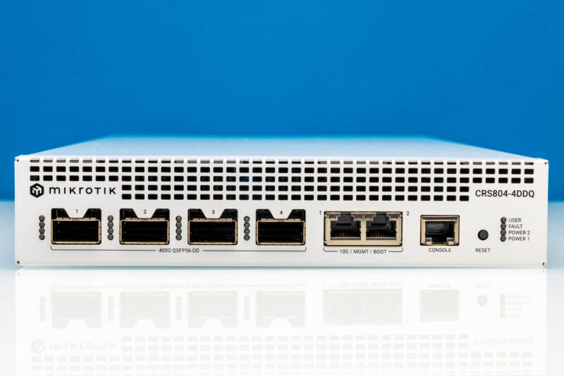 MikroTik CRS804 DDQ-Front 2