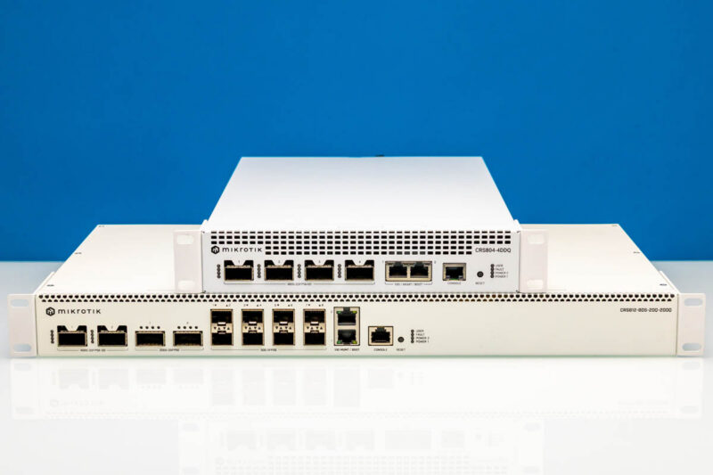 MikroTik CRS804 DDQ-MikroTik CRS812-8DS-2DQ-2DDQ Comparison 1