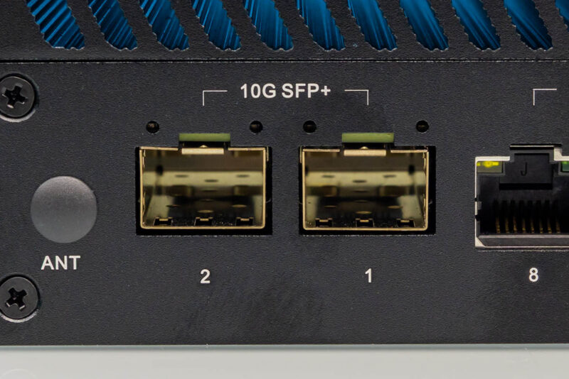 Qotom Q30952UE-10G SFP+ Ports 1