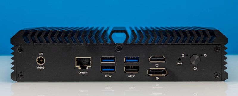 Qotom Q30952UE-Front 1