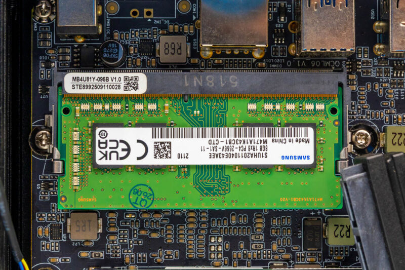 Qotom Q30952UE-SO-DIMM 1