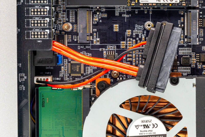 Qotom Q51551UT-Inside 3