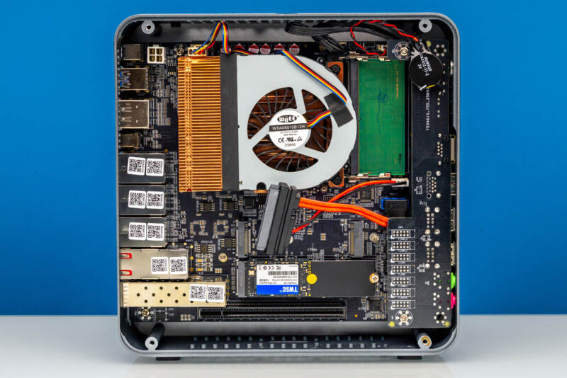 Qotom Q51551UT-Inside 4