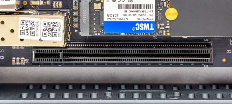 Qotom Q51551UT-Inside 5