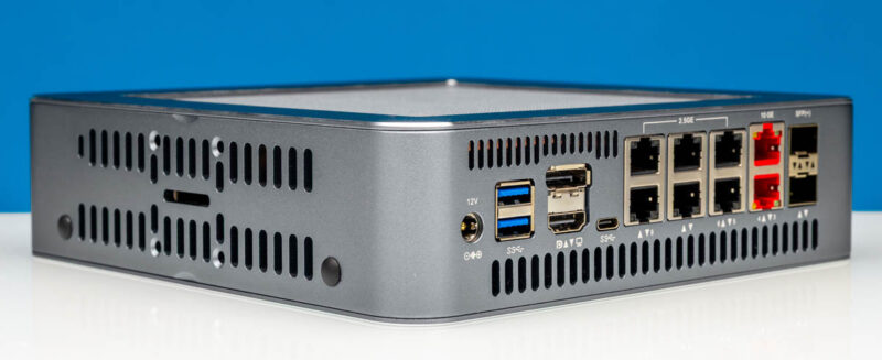 Qotom Q51551UT-Rear Angled 1