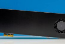 ADT R27A-BK3 U.2 to PCIe Adapter Review Top view of the ADT R27A-BK3 with its black metal cover