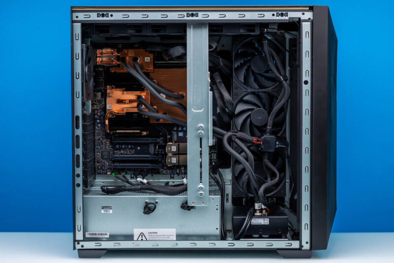 MSI XpertStation WS300-Inside 1 MSI XpertStation WS300-Inside 1