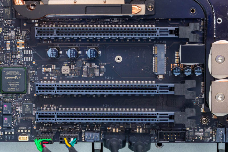MSI XpertStation WS300-PCIe Expansion Slots 2 MSI XpertStation WS300-PCIe Expansion Slots 2